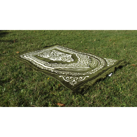 Thick & large prayer rug - GREEN background & WHITE pattern