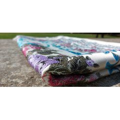 Tapis de Prière en polyester - Motifs brodés arabesques florales - couleur dominante SABLE