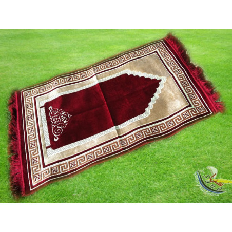 Luxury velvet prayer rug - carmine red color