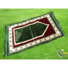 Luxury velvet prayer rug - greenery