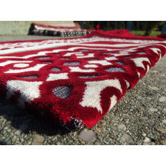 Velvet Prayer Rug - Geometric Pattern - Scarlet Red Background
